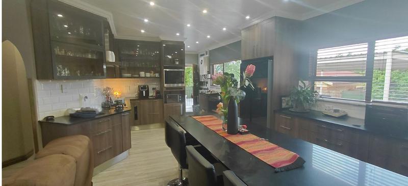 4 Bedroom Property for Sale in Pellissier Free State